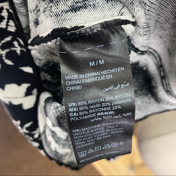 White House black market floral sweater shirt - Picture 6 of 6